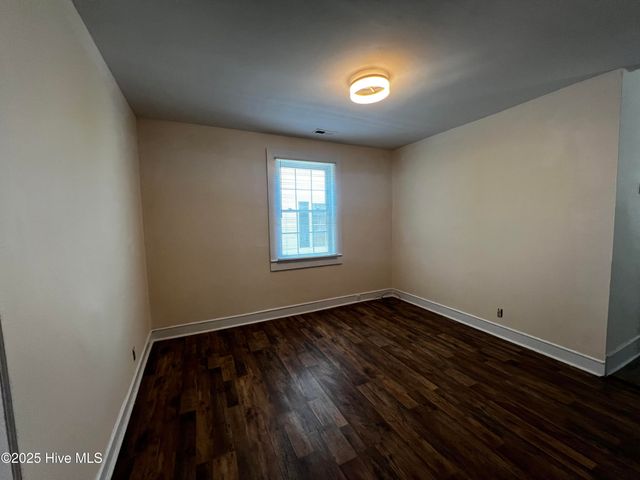1115 S 9th Street, Wilmington, NC 28401