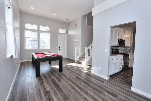 975 Rossburn Way, Galt, CA 95632