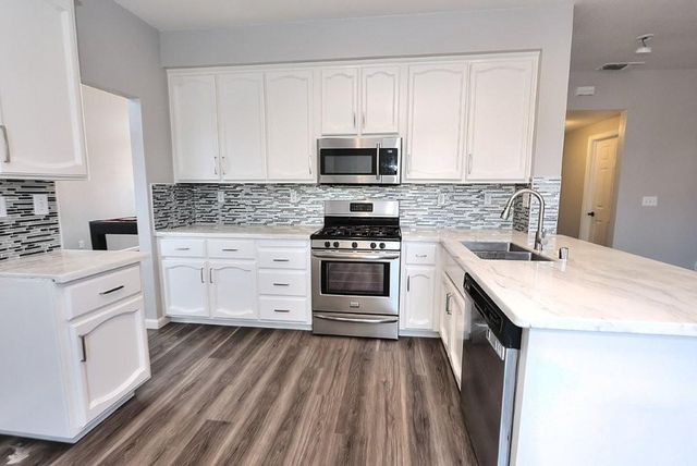 975 Rossburn Way, Galt, CA 95632