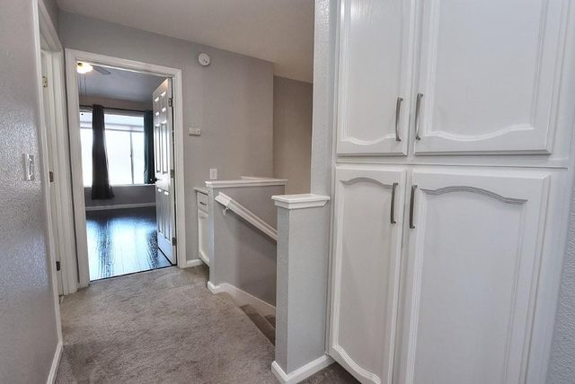 975 Rossburn Way, Galt, CA 95632