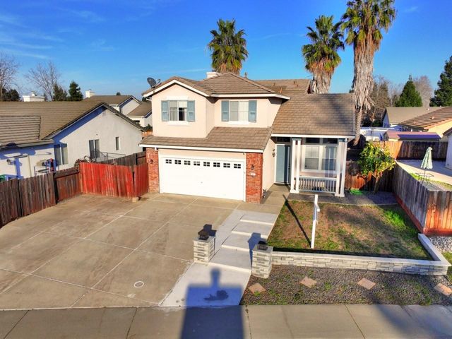 975 Rossburn Way, Galt, CA 95632