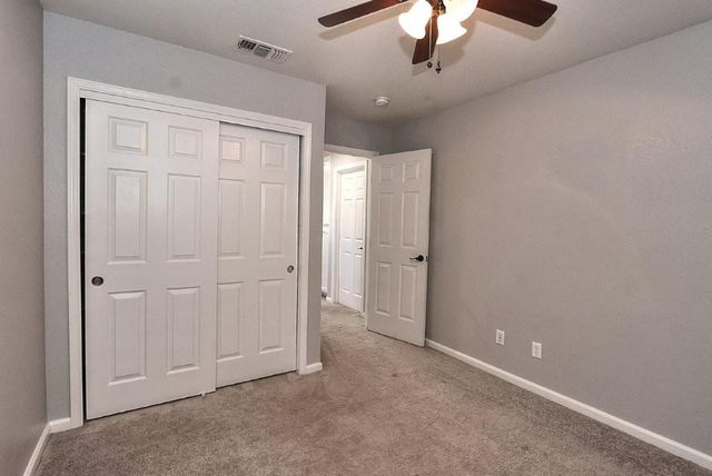 975 Rossburn Way, Galt, CA 95632