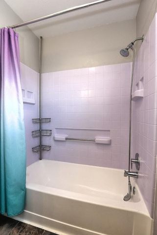 975 Rossburn Way, Galt, CA 95632