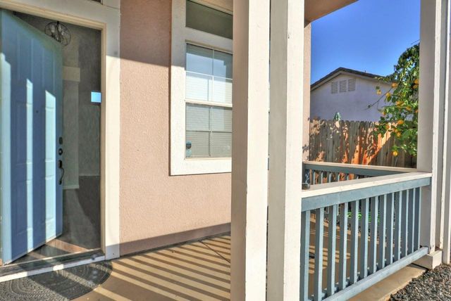 975 Rossburn Way, Galt, CA 95632