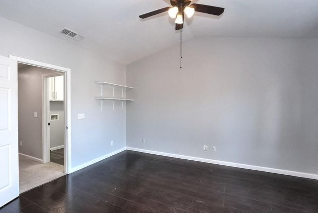 975 Rossburn Way, Galt, CA 95632