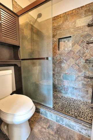 975 Rossburn Way, Galt, CA 95632