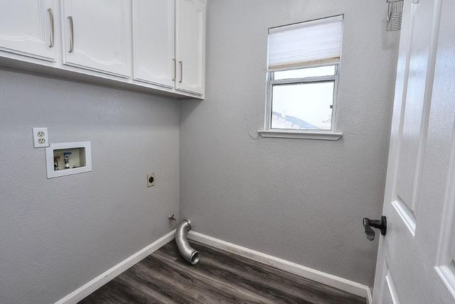 975 Rossburn Way, Galt, CA 95632