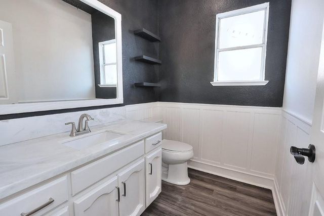 975 Rossburn Way, Galt, CA 95632