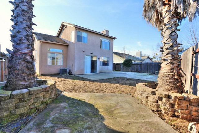 975 Rossburn Way, Galt, CA 95632