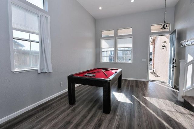 975 Rossburn Way, Galt, CA 95632