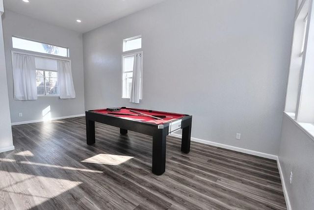 975 Rossburn Way, Galt, CA 95632