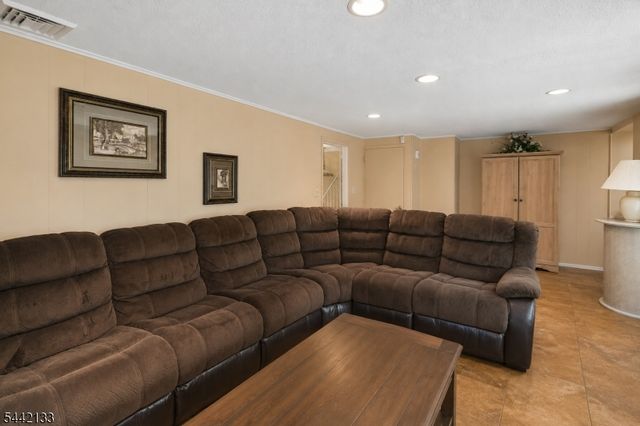 359 Meisel Ave, Springfield Twp., NJ 07081