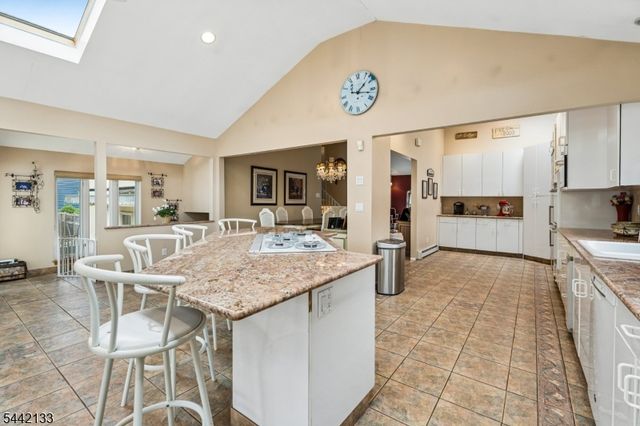 359 Meisel Ave, Springfield Twp., NJ 07081