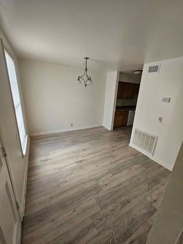 323 Forest Park Rd Apt 5-12, Madison, TN 37115