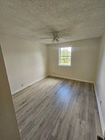 323 Forest Park Rd Apt 5-12, Madison, TN 37115