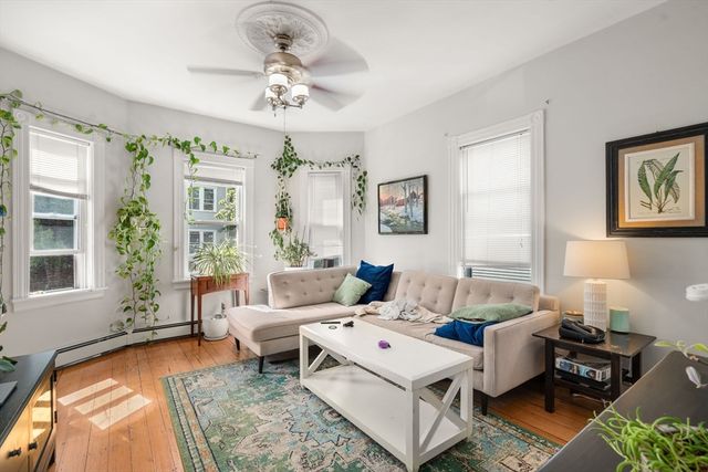 32 Forbes Street, Boston, MA 02130