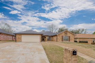 1909 CASTLEGATE DR, Henderson, TX 75654
