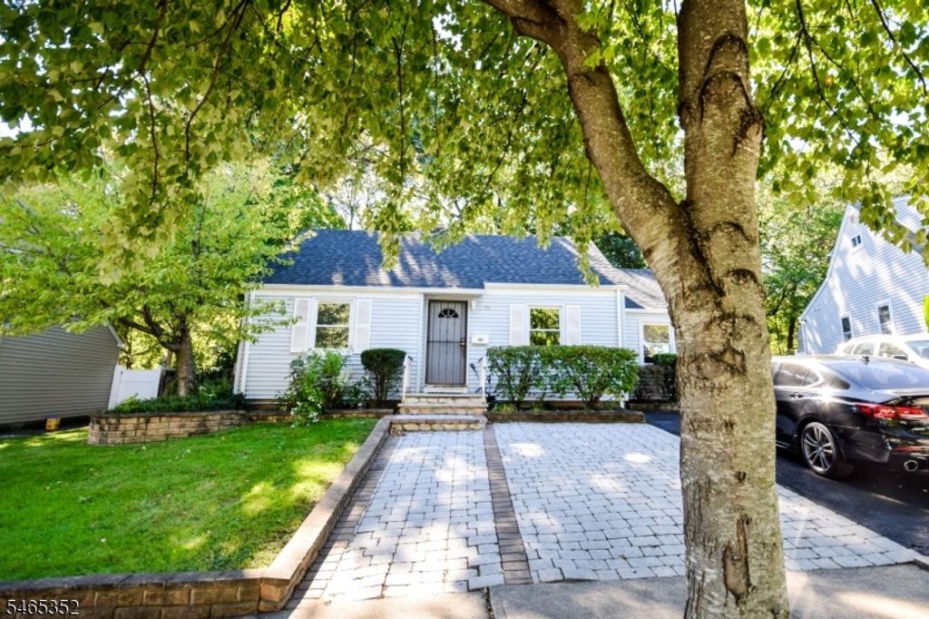 76 Orchard Dr, Clifton City, NJ 07012 — photo 2