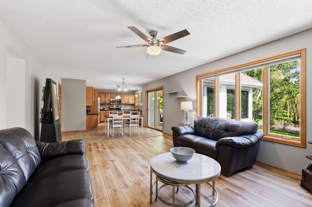 2361 Stone Creek Drive, Chanhassen, MN 55317