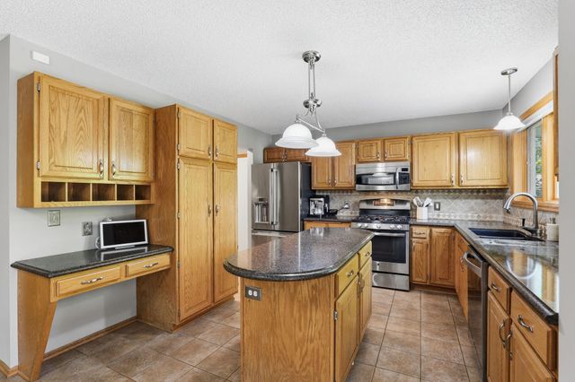 2361 Stone Creek Drive, Chanhassen, MN 55317