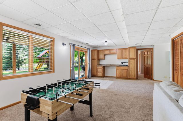 2361 Stone Creek Drive, Chanhassen, MN 55317