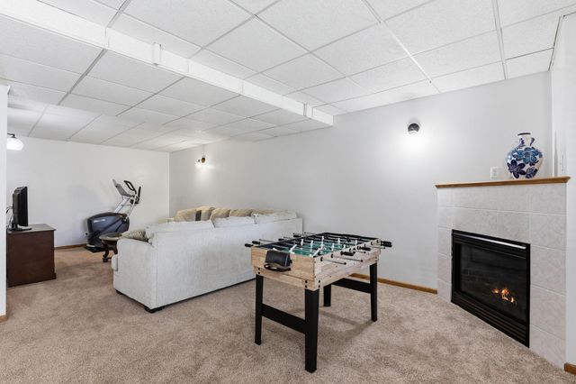 2361 Stone Creek Drive, Chanhassen, MN 55317