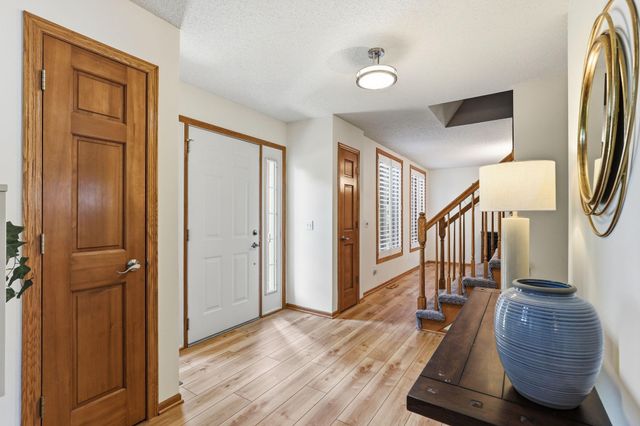 2361 Stone Creek Drive, Chanhassen, MN 55317