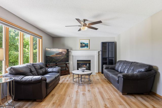 2361 Stone Creek Drive, Chanhassen, MN 55317