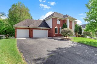 2361 Stone Creek Drive, Chanhassen, MN 55317