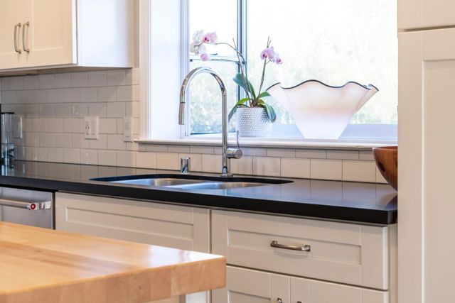 548 Hermosa Avenue, Half Moon Bay, CA 94019