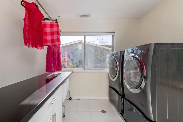 548 Hermosa Avenue, Half Moon Bay, CA 94019