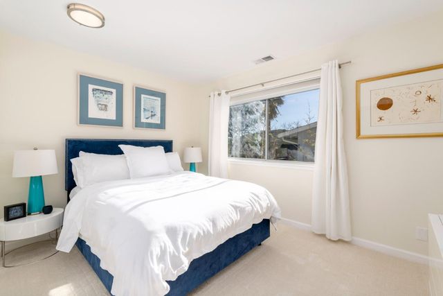 548 Hermosa Avenue, Half Moon Bay, CA 94019