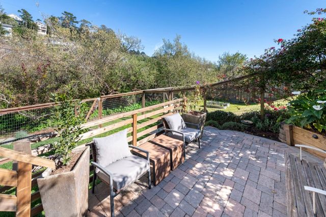 548 Hermosa Avenue, Half Moon Bay, CA 94019