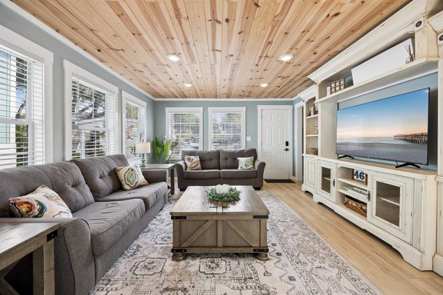 1818 Kingfisher Dr., Surfside Beach, SC 29575