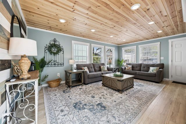 1818 Kingfisher Dr., Surfside Beach, SC 29575