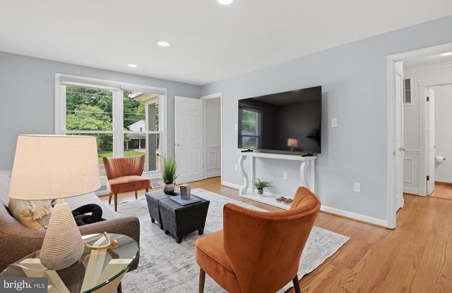 7521 DOLCE DR, Annandale, VA 22003