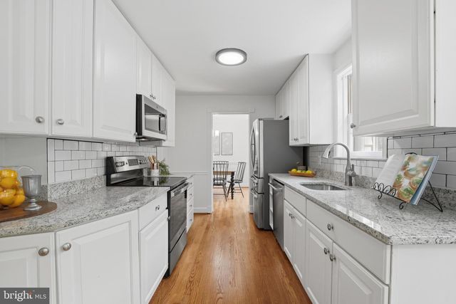 7521 DOLCE DR, Annandale, VA 22003