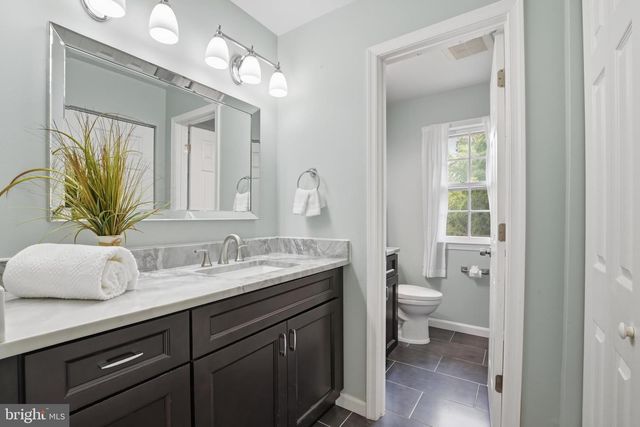 7521 DOLCE DR, Annandale, VA 22003