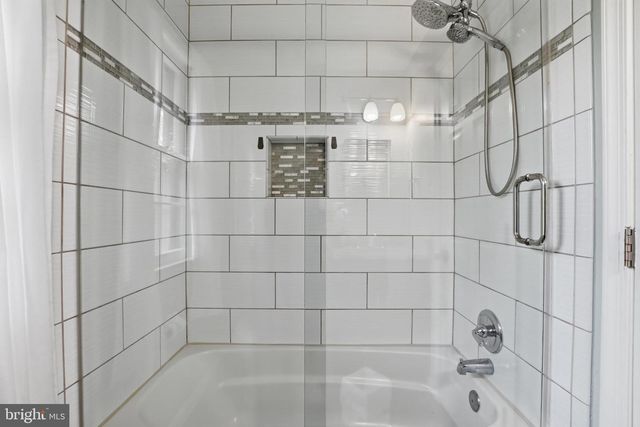 7521 DOLCE DR, Annandale, VA 22003
