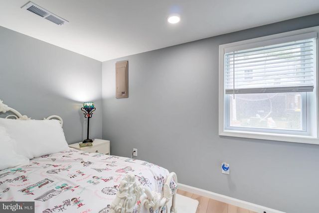 7521 DOLCE DR, Annandale, VA 22003