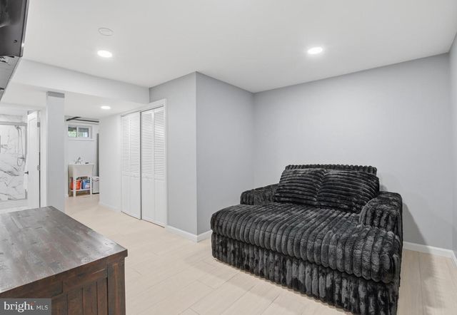 7521 DOLCE DR, Annandale, VA 22003