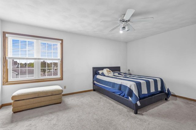1086 Stonewood Crossing, Sun Prairie, WI 53590