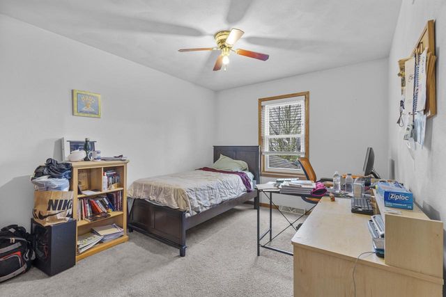 1086 Stonewood Crossing, Sun Prairie, WI 53590
