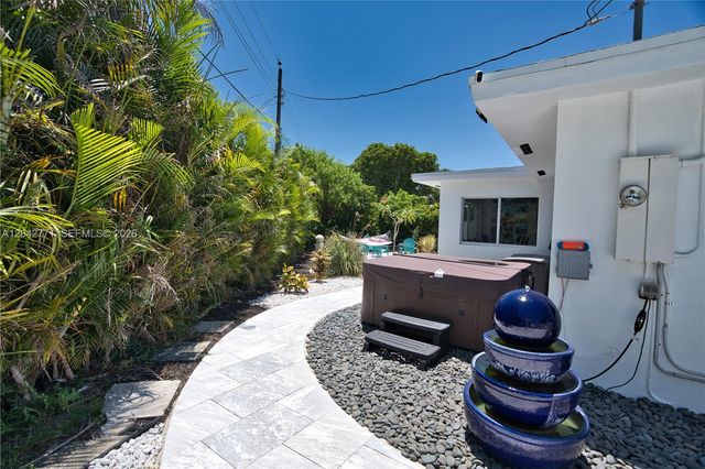 132 Almar Drive, Wilton Manors, FL 33334