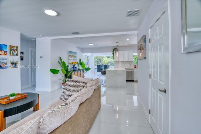 132 Almar Drive, Wilton Manors, FL 33334