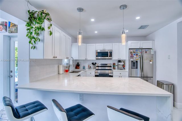 132 Almar Drive, Wilton Manors, FL 33334