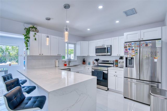 132 Almar Drive, Wilton Manors, FL 33334