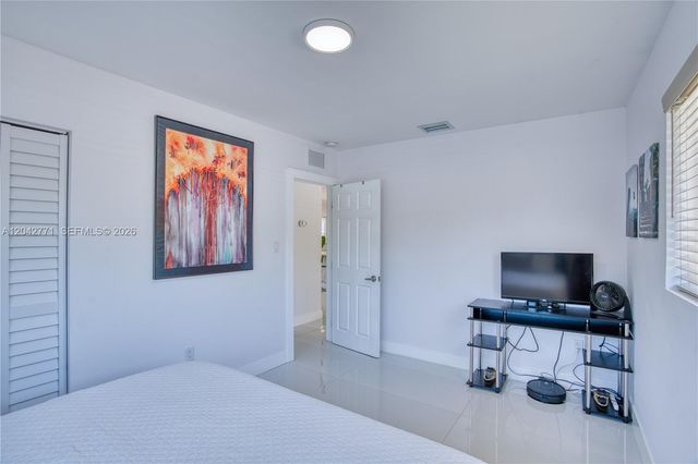 132 Almar Drive, Wilton Manors, FL 33334