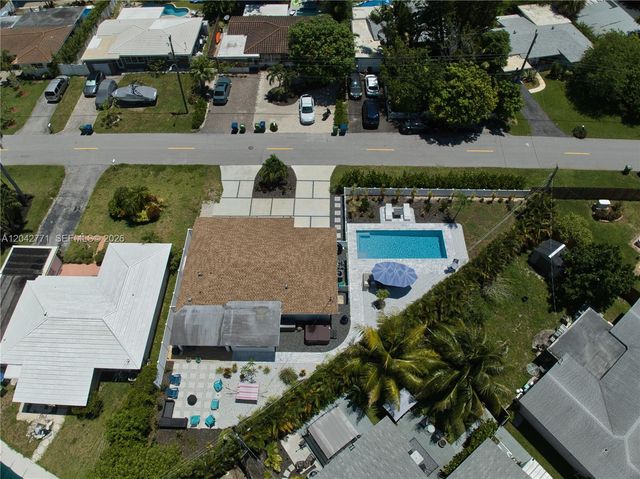 132 Almar Drive, Wilton Manors, FL 33334