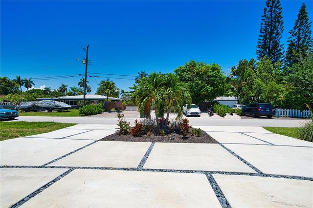 132 Almar Drive, Wilton Manors, FL 33334